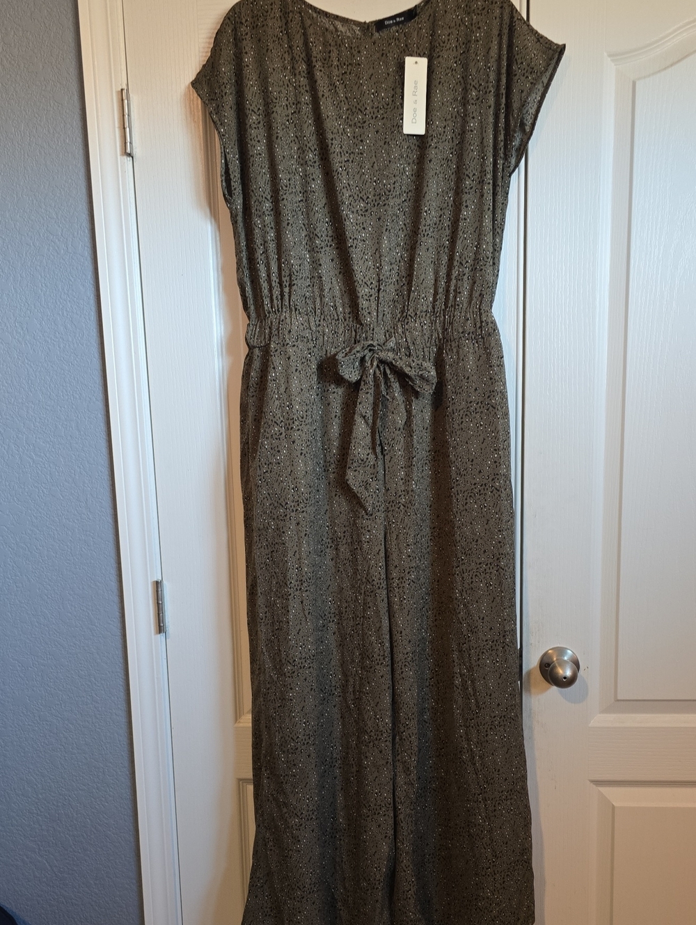 Doe & Rae Olive Green Printed Jumpsuit with Tie Waist